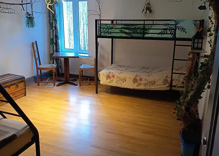 ゲストハウス L'adapte *