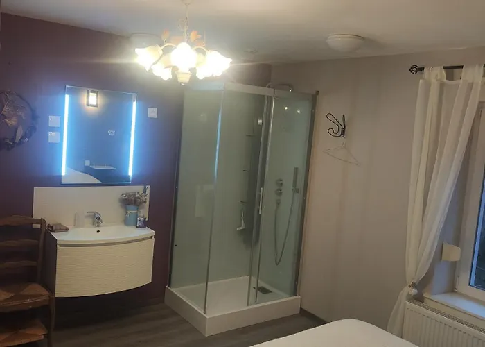 ゲストハウス L'adapte *